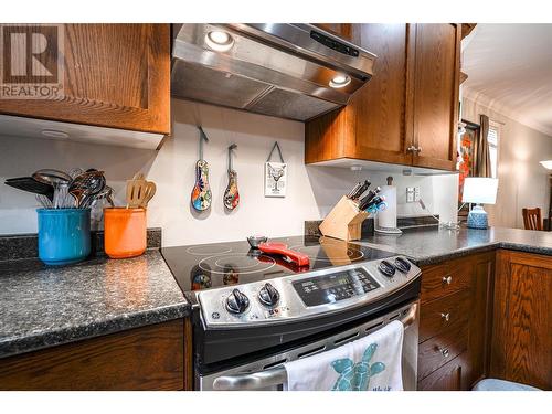 5101 19Th Street Unit# 11, Vernon, BC - Indoor Photo Showing Kitchen