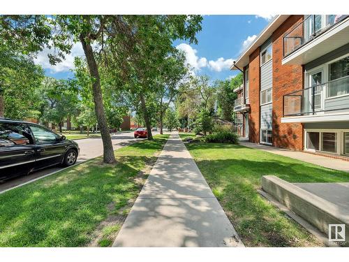 #3 8304 107 St Nw, Edmonton, AB - Outdoor