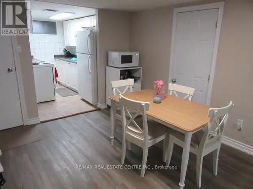 B - 343 Speedvale Avenue E, Guelph, ON - Indoor Photo Showing Dining Room