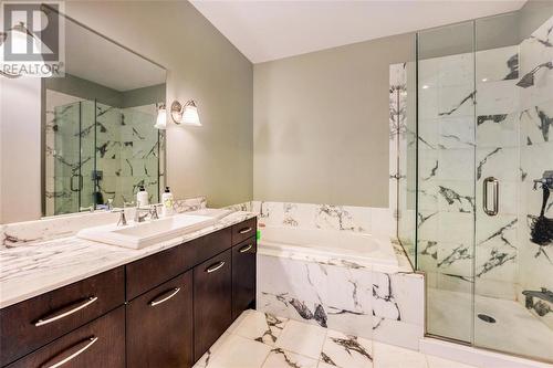 201 Front Street North Unit# 1003, Sarnia, ON - Indoor Photo Showing Bathroom