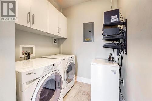 201 Front Street North Unit# 1003, Sarnia, ON - Indoor Photo Showing Laundry Room