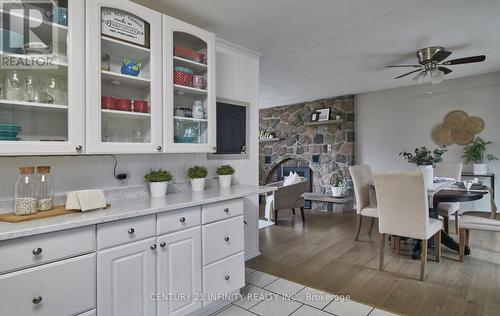 667 Sunset Boulevard, Clarington (Newcastle), ON - Indoor Photo Showing Dining Room