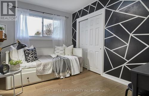 667 Sunset Boulevard, Clarington (Newcastle), ON - Indoor Photo Showing Bedroom