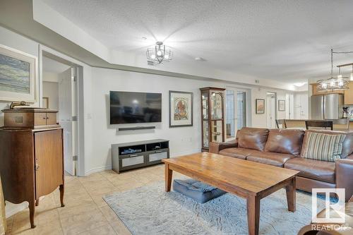 #123 7510 89 St Nw Nw, Edmonton, AB - Indoor Photo Showing Living Room