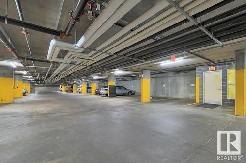 #123 7510 89 St Nw Nw, Edmonton, AB - Indoor Photo Showing Garage