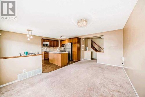 69 Saddlehorn Crescent Ne, Calgary, AB - Indoor Photo Showing Kitchen