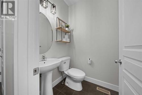 97 Mahogany Square Se, Calgary, AB - Indoor Photo Showing Bathroom