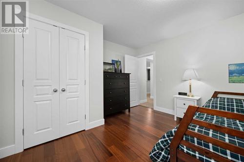 97 Mahogany Square Se, Calgary, AB - Indoor Photo Showing Bedroom