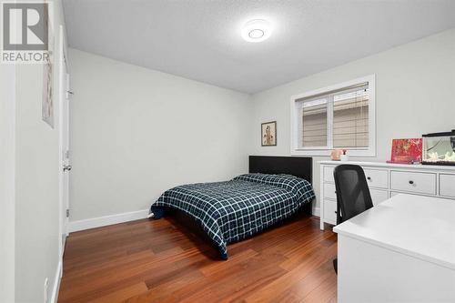 97 Mahogany Square Se, Calgary, AB - Indoor Photo Showing Bedroom