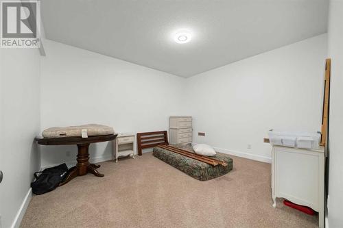 97 Mahogany Square Se, Calgary, AB - Indoor Photo Showing Other Room