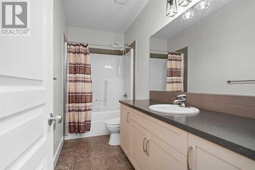 97 Mahogany Square Se, Calgary, AB - Indoor Photo Showing Bathroom