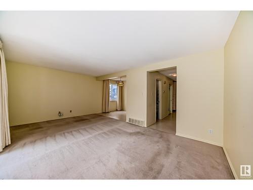 17404 76 Av Nw, Edmonton, AB - Indoor Photo Showing Other Room