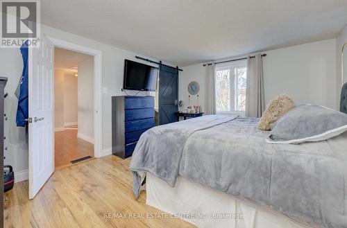 47 Manor Drive, Kitchener, ON - Indoor Photo Showing Bedroom