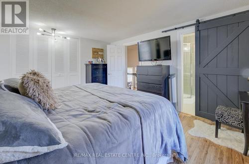 47 Manor Drive, Kitchener, ON - Indoor Photo Showing Bedroom