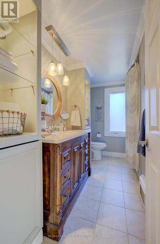 47 Manor Drive, Kitchener, ON - Indoor Photo Showing Bathroom