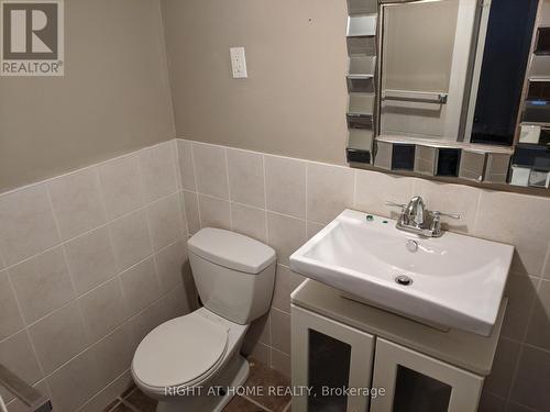 46 Stirton Street, Hamilton (Gibson), ON - Indoor Photo Showing Bathroom