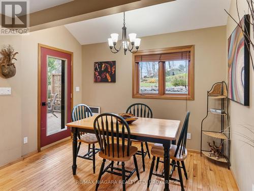 14 Foster Avenue N, Parry Sound, ON - Indoor Photo Showing Dining Room