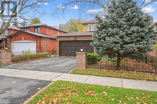 560 Marlatt Drive, Oakville, ON - Outdoor