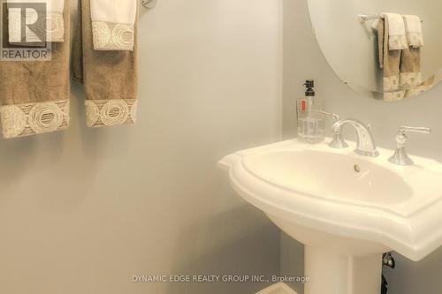 3121 Trailside Drive, Oakville, ON - Indoor Photo Showing Bathroom