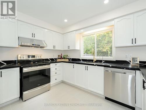 83 Luba Avenue, Richmond Hill, ON - Indoor Photo Showing Kitchen With Stainless Steel Kitchen With Double Sink