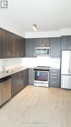 2508 - 7895 Jane Street, Vaughan, ON - Indoor Photo Showing Kitchen