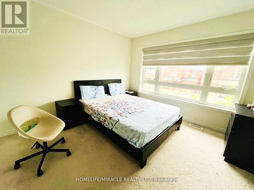 8 Boothill Drive, Brampton, ON - Indoor Photo Showing Bedroom