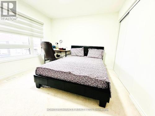 8 Boothill Drive, Brampton, ON - Indoor Photo Showing Bedroom