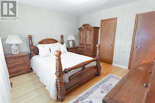 2 Allonsius Drive, Toronto, ON - Indoor Photo Showing Bedroom