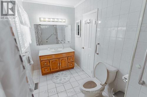 2 Allonsius Drive, Toronto, ON - Indoor Photo Showing Bathroom