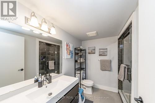 102 - 4 Tree Tops Lane, Huntsville, ON - Indoor Photo Showing Bathroom