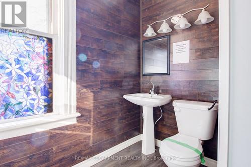 74 William Street, Norfolk, ON - Indoor Photo Showing Bathroom