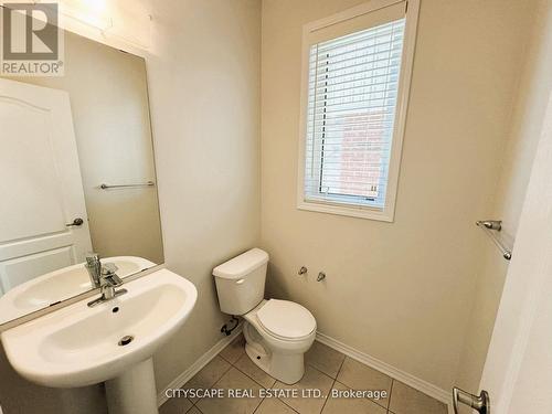 72 Maclachlan Avenue, Haldimand, ON - Indoor Photo Showing Bathroom