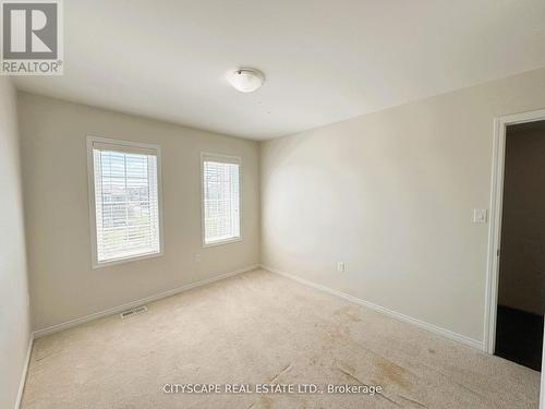 72 Maclachlan Avenue, Haldimand, ON - Indoor Photo Showing Other Room