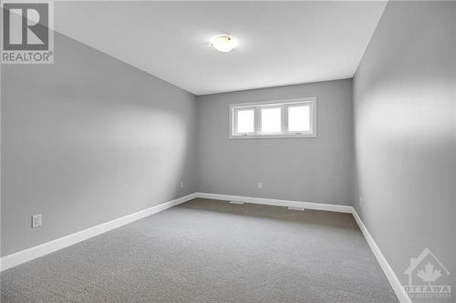 647 Parkview Terrace, Russell, ON - Indoor Photo Showing Other Room