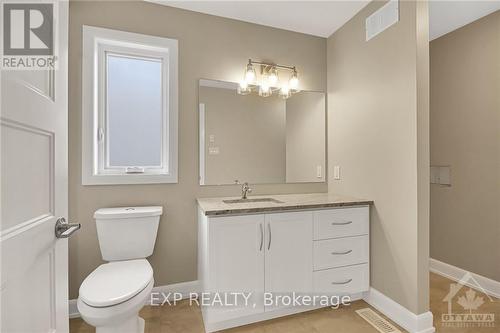 647 Parkview Terrace, Russell, ON - Indoor Photo Showing Bathroom