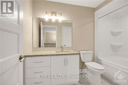 647 Parkview Terrace, Russell, ON - Indoor Photo Showing Bathroom