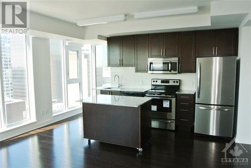 179 Metcalfe Street Unit#1509, Ottawa, ON - Indoor Photo Showing Kitchen With Upgraded Kitchen