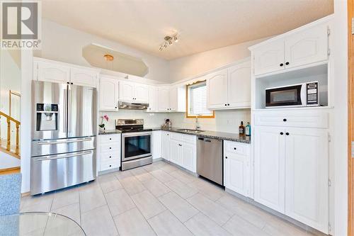 145 Macewan Park Rise Nw, Calgary, AB - Indoor Photo Showing Kitchen With Stainless Steel Kitchen