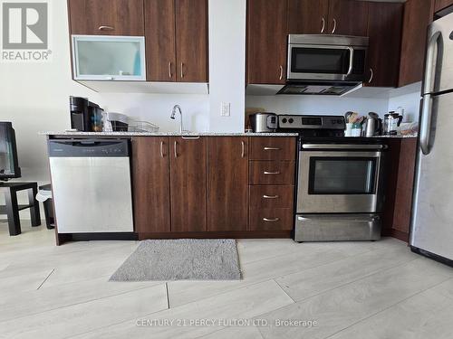 609 - 150 East Liberty Street, Toronto, ON - Indoor Photo Showing Kitchen With Stainless Steel Kitchen