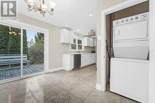 5866 Valley Way, Niagara Falls, ON - Indoor Photo Showing Laundry Room