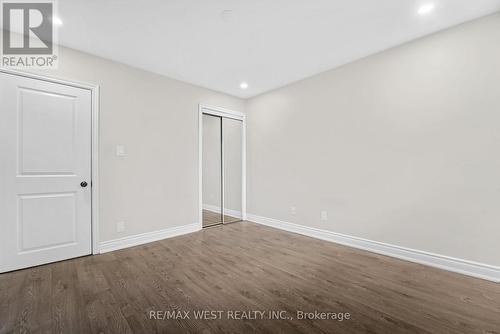 5866 Valley Way, Niagara Falls, ON - Indoor Photo Showing Other Room