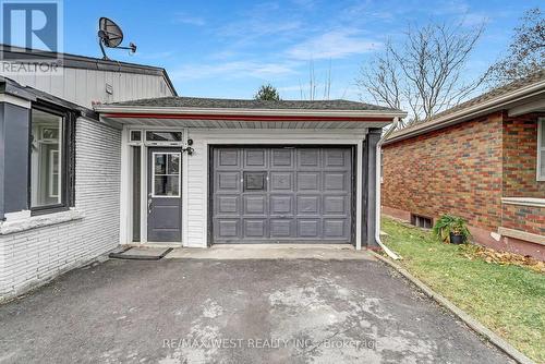 5866 Valley Way, Niagara Falls, ON - Outdoor