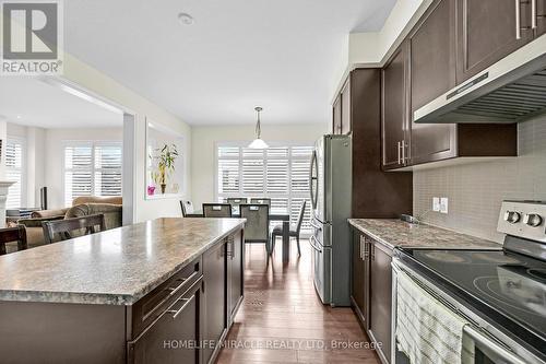 3 Aldgate Avenue, Hamilton, ON - Indoor Photo Showing Kitchen With Upgraded Kitchen