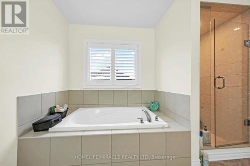 3 Aldgate Avenue, Hamilton, ON - Indoor Photo Showing Bathroom