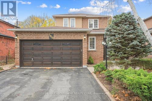 560 Marlatt Drive, Oakville, ON - Outdoor