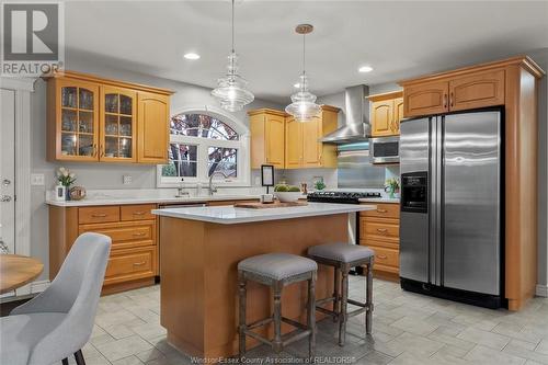 991 Woodland Crescent, Lakeshore, ON - Indoor Photo Showing Kitchen