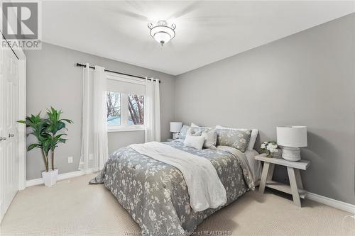 991 Woodland Crescent, Lakeshore, ON - Indoor Photo Showing Bedroom