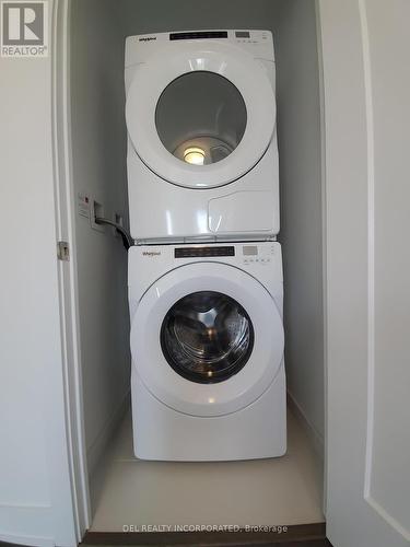 1908 - 575 Bloor Street E, Toronto, ON - Indoor Photo Showing Laundry Room