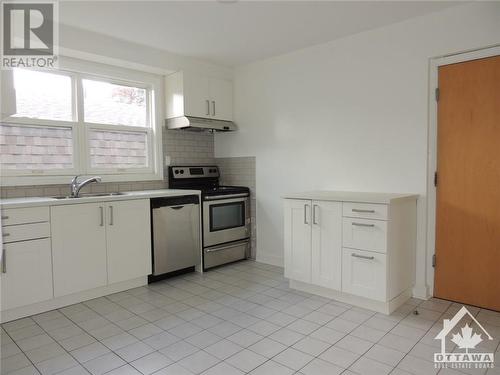 310 Byron Avenue Unit#3, Ottawa, ON - Indoor Photo Showing Kitchen