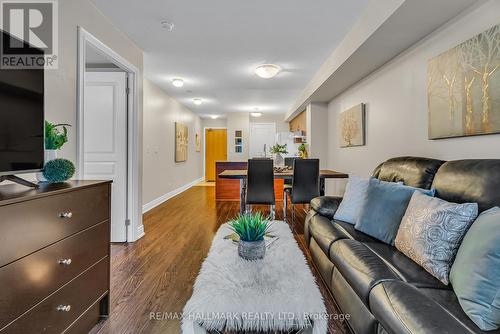 703 - 32 Clegg Road, Markham, ON - Indoor Photo Showing Living Room